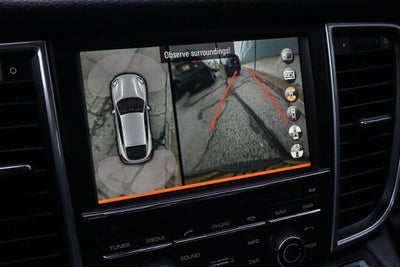 2016 Porsche Panamera Edition