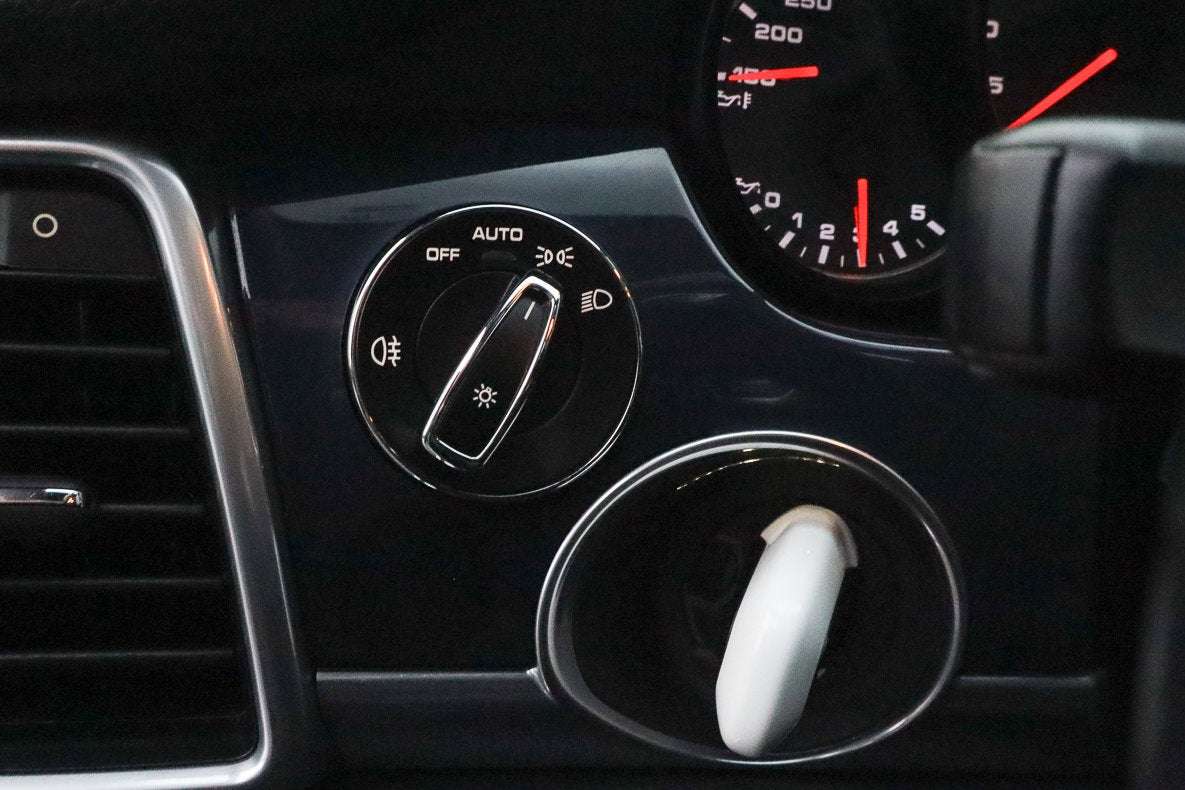 2016 Porsche Panamera Edition