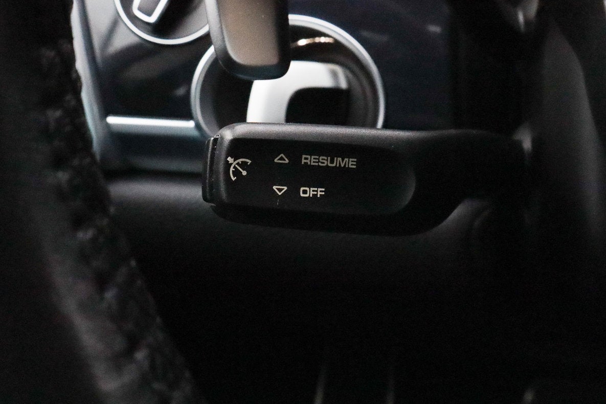 2016 Porsche Panamera Edition