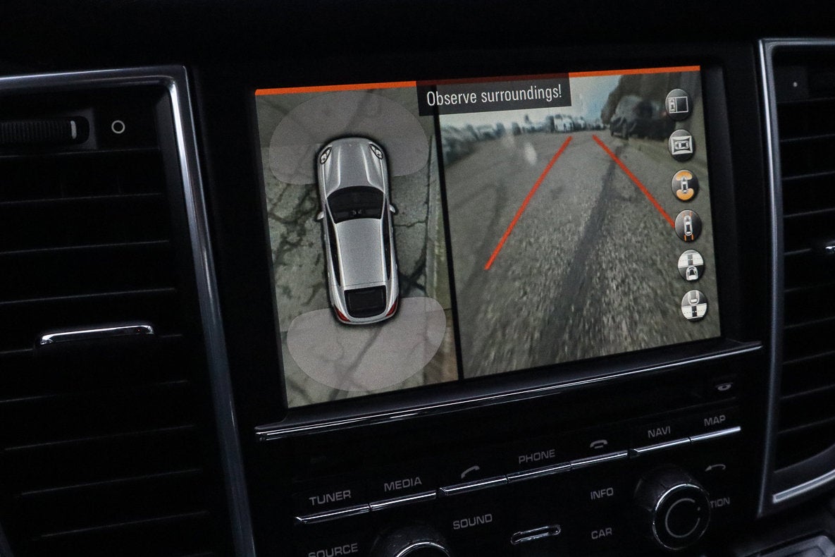 2016 Porsche Panamera Edition