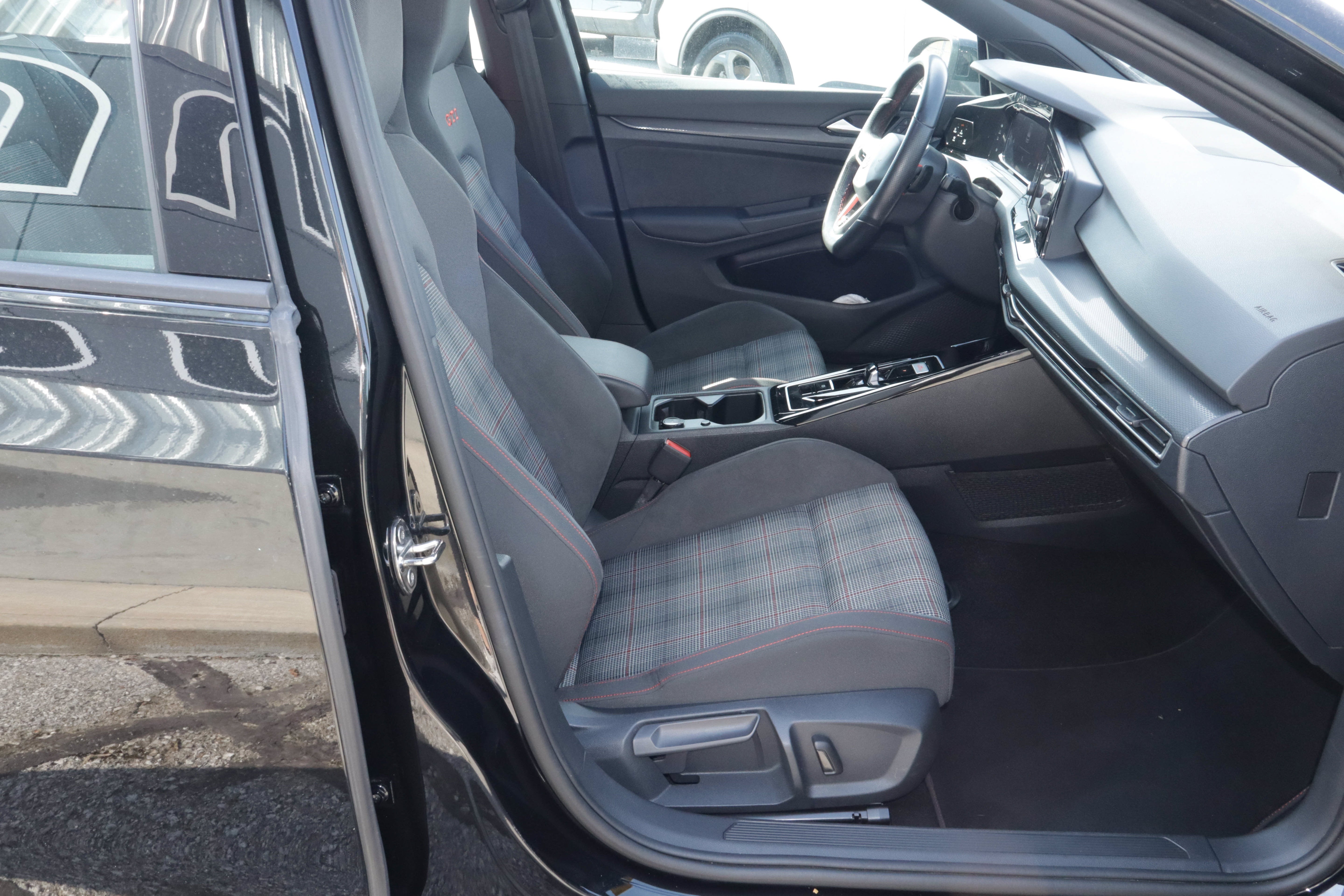 2024 Volkswagen Golf GTI 2.0T S DSG