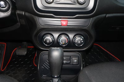 2017 Jeep Renegade Altitude FWD
