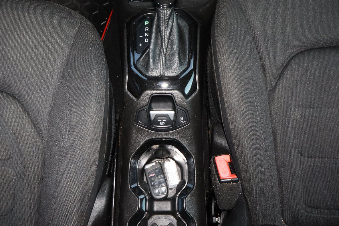 2017 Jeep Renegade Altitude FWD
