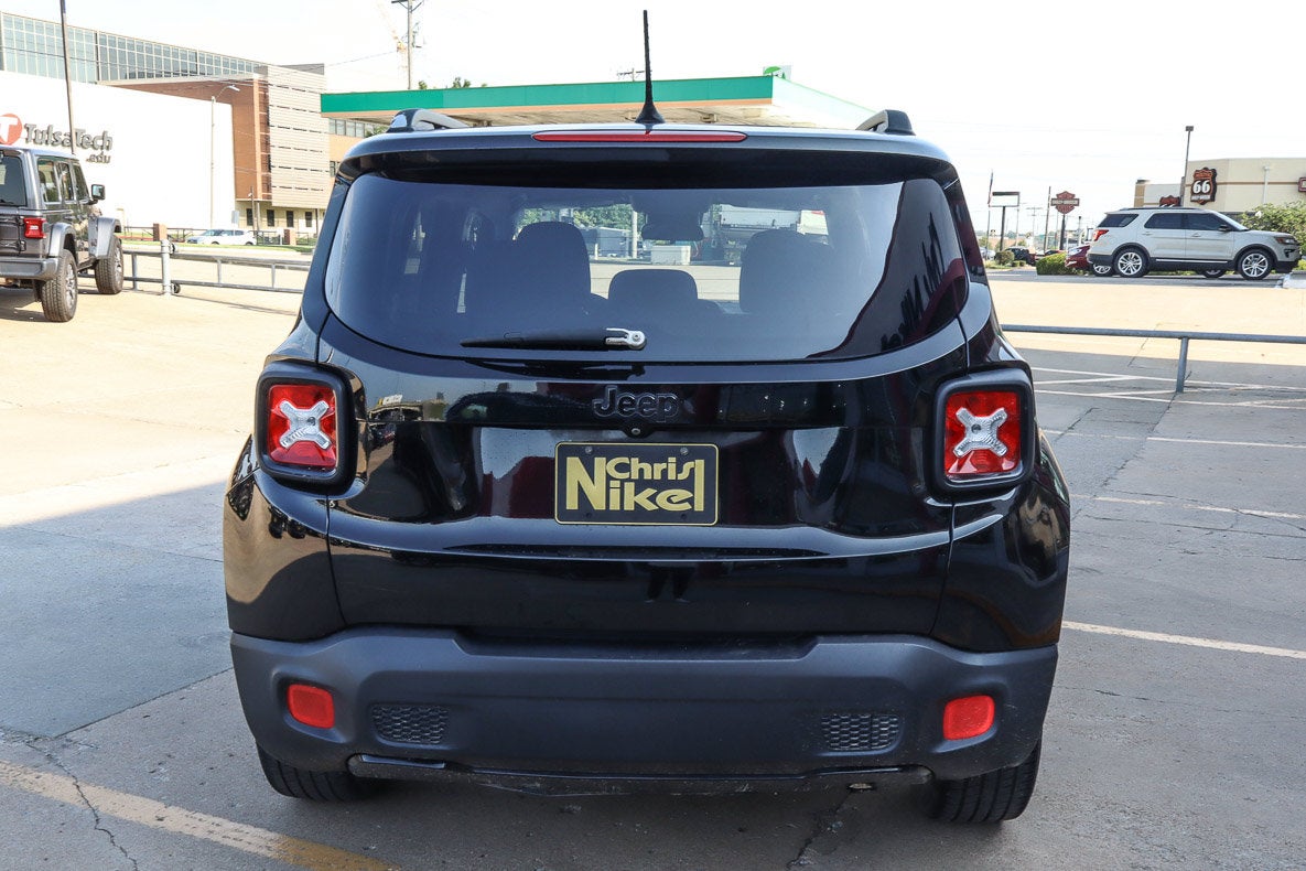 2017 Jeep Renegade Altitude FWD