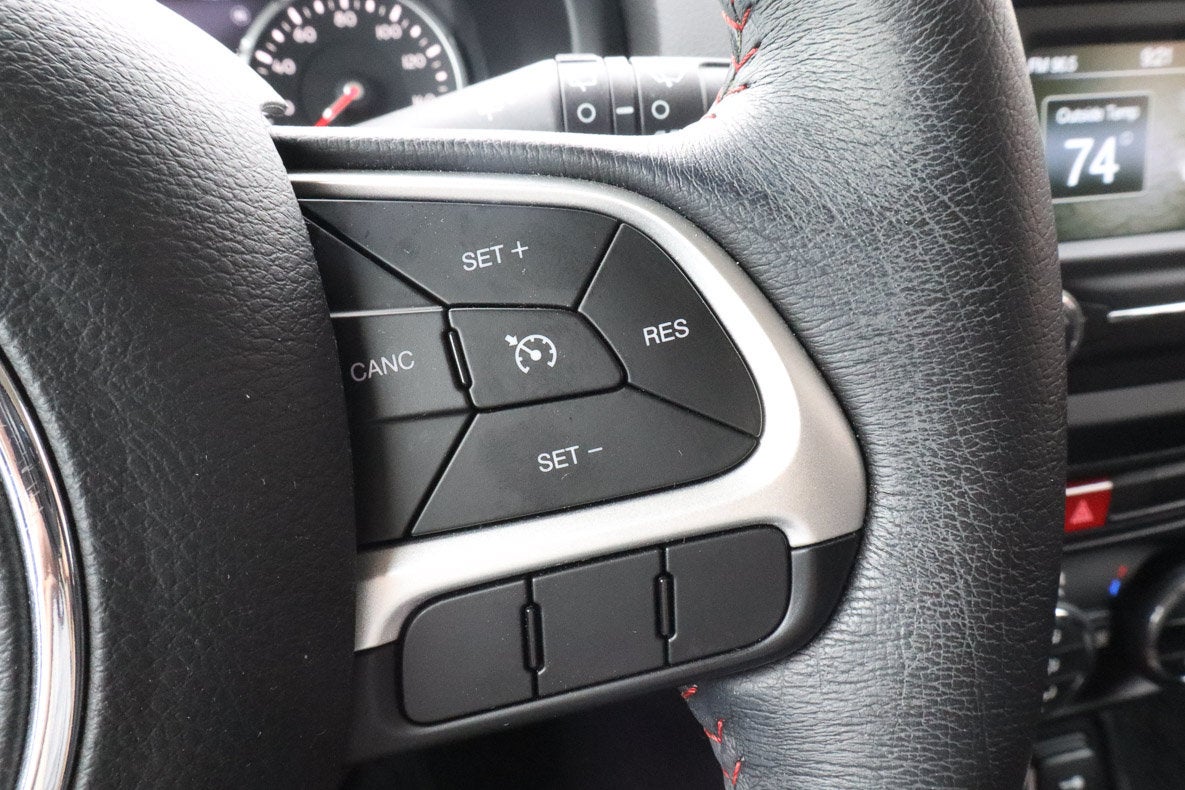 2015 Jeep Renegade 4WD 4dr Trailhawk
